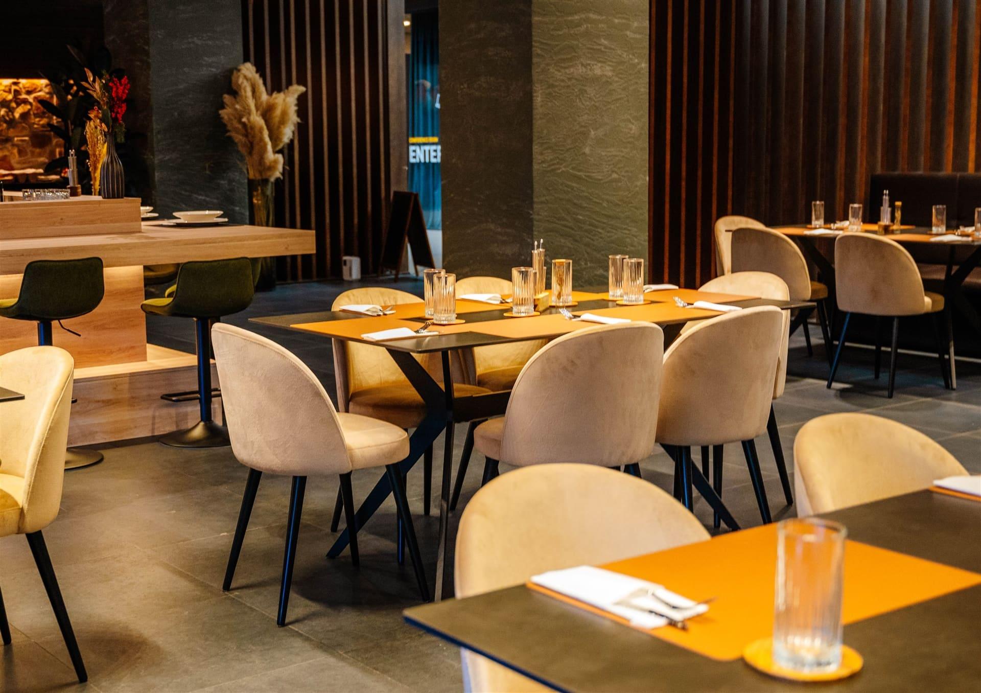 SPOT restaurant 4